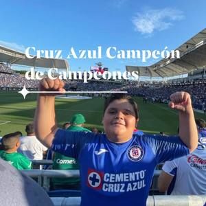 Meet your Posher, Claudia